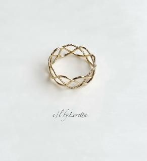 12/9(sat)12:00~Order Start.Three twist Ring(Gold)