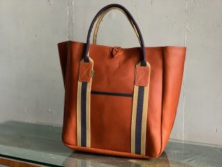 <img class='new_mark_img1' src='https://img.shop-pro.jp/img/new/icons47.gif' style='border:none;display:inline;margin:0px;padding:0px;width:auto;' />CHAPMAN -tote bag (brown leather)- Made in England