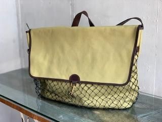 <img class='new_mark_img1' src='https://img.shop-pro.jp/img/new/icons47.gif' style='border:none;display:inline;margin:0px;padding:0px;width:auto;' />CHAPMAN -game bag (large)khaki canvas- Made in England