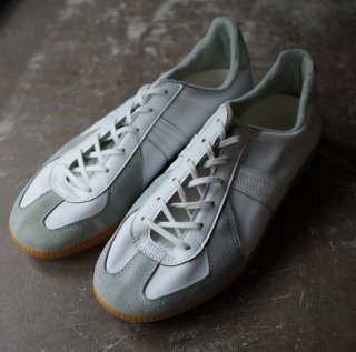 <img class='new_mark_img1' src='https://img.shop-pro.jp/img/new/icons47.gif' style='border:none;display:inline;margin:0px;padding:0px;width:auto;' />German Army Trainers