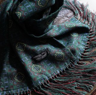 <img class='new_mark_img1' src='https://img.shop-pro.jp/img/new/icons47.gif' style='border:none;display:inline;margin:0px;padding:0px;width:auto;' />TOOTAL - Silk  Scarf- Made in England