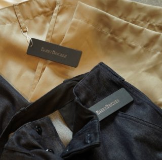 Special limited product-Barry Bricken-
Super wide chino trousers &
Cone mills super wide trouser