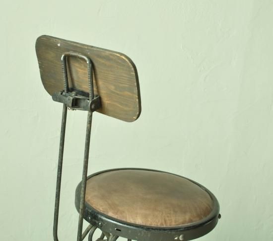 ヴィンテージのアイアンスツールの販売 | アンティーク家具