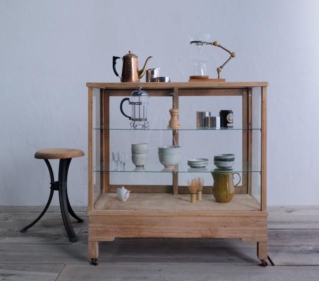 ĹSECOND KITCHEN