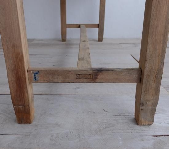 アンティークの栗のダイニングテーブル| ライフスタイルショップICCA