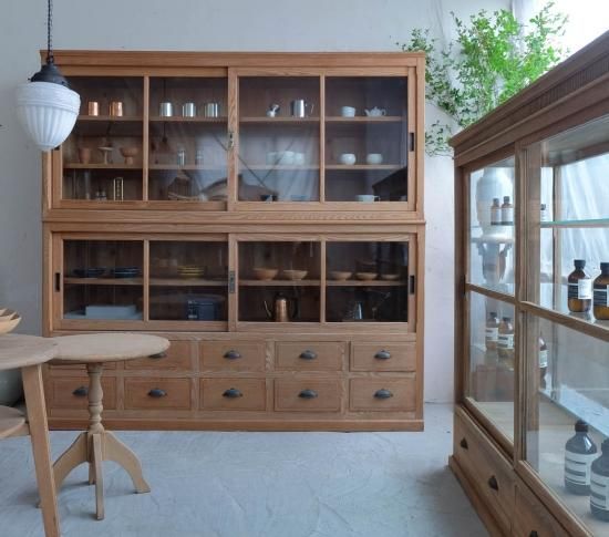 ろくろ脚のラウンドテーブル| ライフスタイルショップICCA Online shop