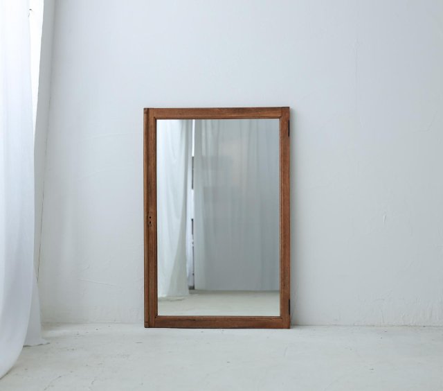 ASSEMBLY MIRROR_9