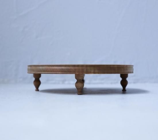 PRIVATE TABLE