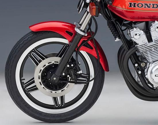 AUTOart 1/12 モーターサイクル バリバリ伝説 ホンダCB750F AUTOart 1/12 モーターサイクル バリバリ伝説 ホンダCB750F