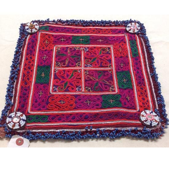 細密な手仕事 アフガニスタンのオールド刺繍布 6