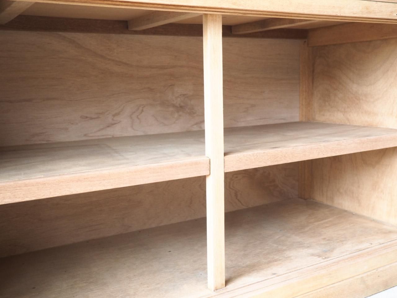 NS133 ラワン材の陳列棚 - 古家具・古道具のセレクトショップ