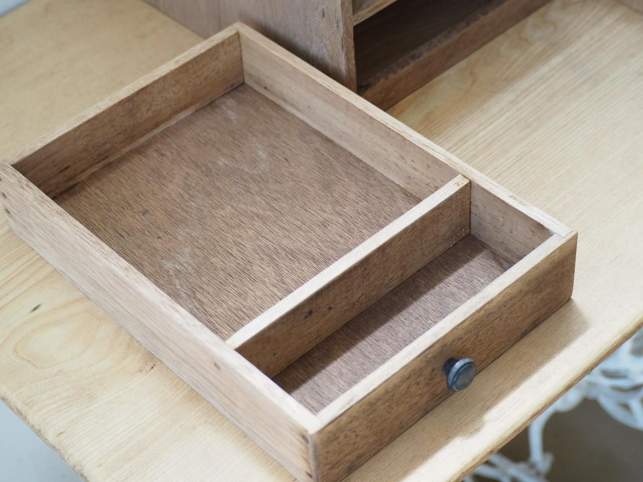 アンティーク　木製引き出し 和製アンティーク ヒノキ材・桐材 引き出し25杯 角手が魅力!小物