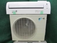 2019年製 ダイキンルームエアコン6畳用 AN22WES-W(4569)