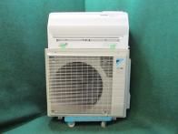 2018年製 ダイキンルームエアコン18畳用 ATR56VPE6-W(うるさらシリーズ)(1750)