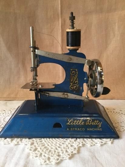 STRACO社　イギリス製・アンティークトイミシン STRACO社イギリス製・アンティークトイミシン