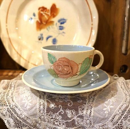 □ スージークーパー/ブルーのパトリシアローズ、スープカップ