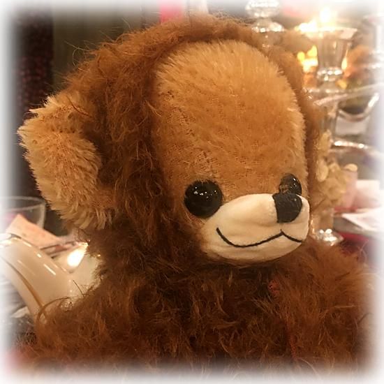 チーキー・モンキー Merrythought 24cm 赤いお尻と長いしっぽ チーキー・モンキー Merrythought 24cm 赤いお尻と長いしっぽ