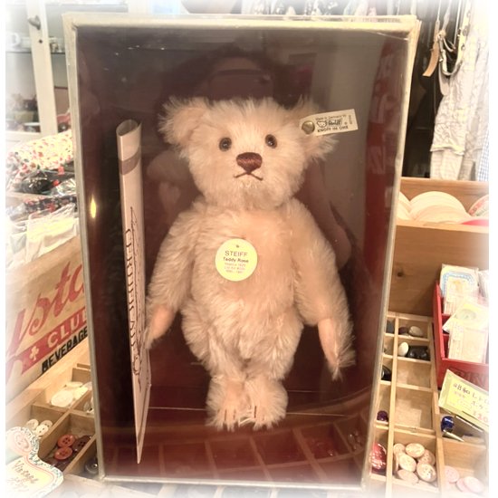 1990年生まれ ＊「テディローズ ＊ Teddy Rose」＊ ２サイズいる1925年のテディローズの小さい方の25cmタイプ♪  めちゃくちゃ美人ちゃん♪【 S-2047 】 - テディベア＆古着＆アンティーク専門店のレッドバロウ