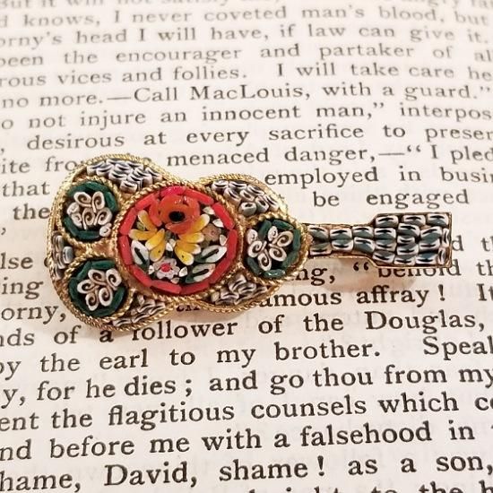 イタリアヴィンテージ ＊ マイクロモザイクブローチ ＊ 楽器