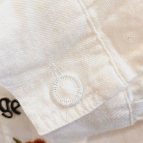 古着 ビンテージ Italy製 花柄 刺繍 ビーズ 長袖 シャツ 上質 希少美品 古着 ビンテージ Italy製 花柄 刺繍 ビーズ 長袖 シャツ 上質