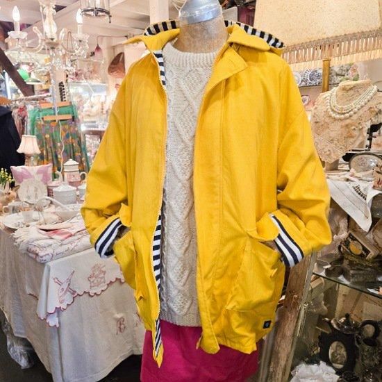 1990年代~* ヨットパーカー * 鮮やかなイエロー×ネイビー 1990年代~* ヨットパーカー * 鮮やかなイエロー×ネイビー