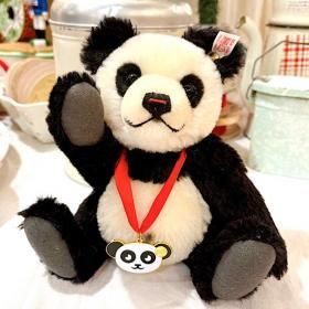 2006ǯ ꥫ  The Toy Shopɸ1500  ֥åѥ  Jackie Pandaס 25cm  ¿ˤܤˤʤĶ쥢ʥ S-2094<img class='new_mark_img2' src='https://img.shop-pro.jp/img/new/icons11.gif' style='border:none;display:inline;margin:0px;padding:0px;width:auto;' />