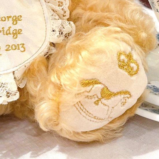 ロイヤルベビー・チーキー / Royal Baby Cheeky 」* 2013年 ロイヤルベビー・チーキー / Royal Baby Cheeky 」* 2013年