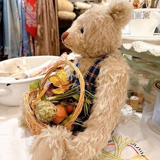 オランダ ＊ オーディ・シソンさんのブランド ＊“ A Teddy…By