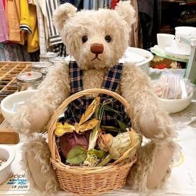   ǥ󤵤Υ֥  A TeddyBy Audie ɡ ХåȤäȥ꡼ܡ  40cm  A-2533 <img class='new_mark_img2' src='https://img.shop-pro.jp/img/new/icons11.gif' style='border:none;display:inline;margin:0px;padding:0px;width:auto;' />
