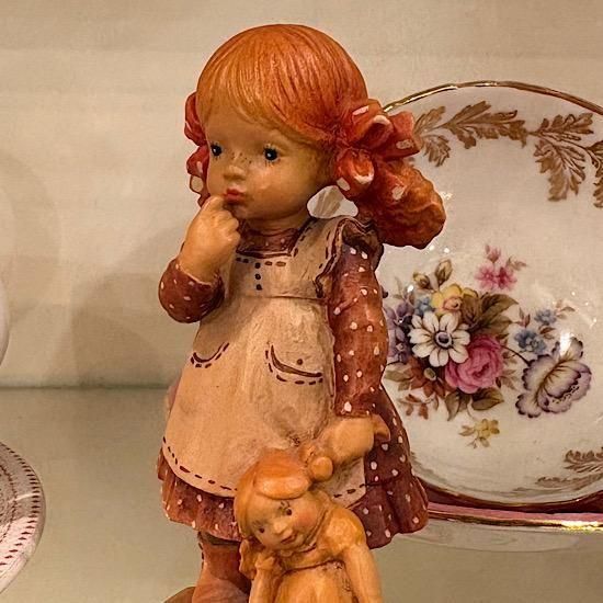 イタリア ＊ ANRI人形 ＊ サラ・ケイさんの作品 ＊ 「ベッド