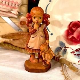 イタリア * ANRI人形 * サラ・ケイさんの作品 * 「ベッド イタリア * ANRI人形 * サラ・ケイさんの作品 * 「ベッド