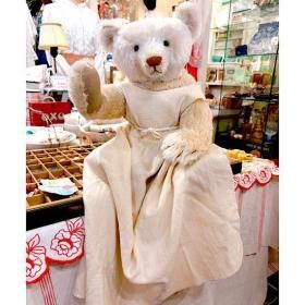 ɥ顦åǥ󤵤Υ֥ɡ Wickenden Bears   ٥ƥ / Betty    50cmӥå  ۥ磻ȥإνλҡ A-2575 <img class='new_mark_img2' src='https://img.shop-pro.jp/img/new/icons11.gif' style='border:none;display:inline;margin:0px;padding:0px;width:auto;' />
