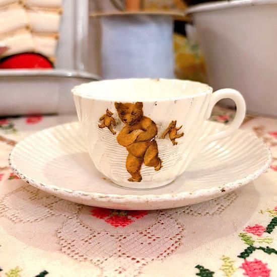 ドイツ1910年頃 ＊ スポーティング・ベア ＊ カップ&ソーサー