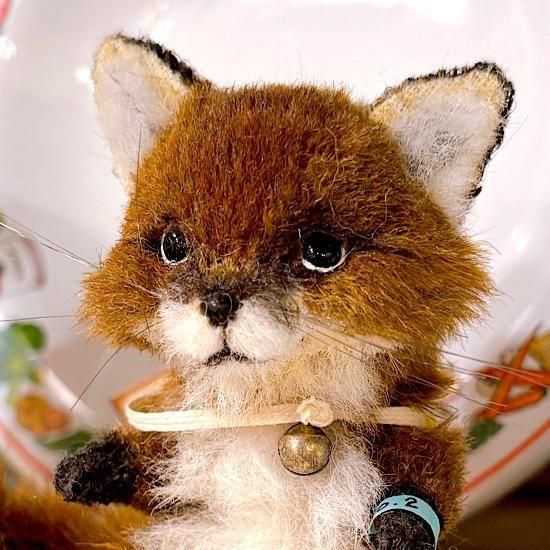 ハンドメイド　HiNo pixy 小狐　ピンク テディベア・ブランド ” Hino Pixy ” さんの作品 ＊「サーモン