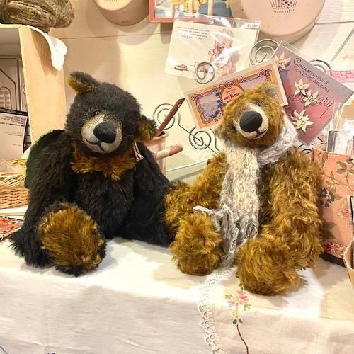 金井ニ一奈さんのブランド ” nico 5 ” さん ＊ ニンマリ優しげに笑う