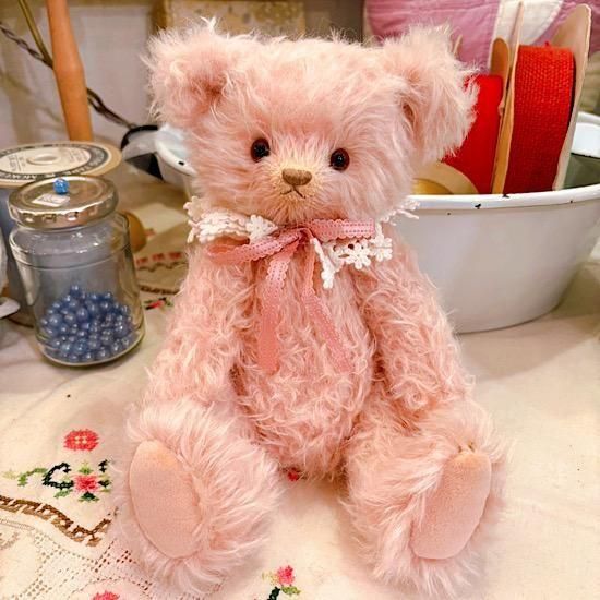 まつもとようこさんの作品 ＊ ピンク×ピンクの華やかなベアちゃん