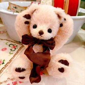 悲しげなレッドブラウンベア テディベア アーティストベア 海外作家様 くま こんにちは☺︎ 10月の作品展のスケジュールのご案内です🎃 10/1