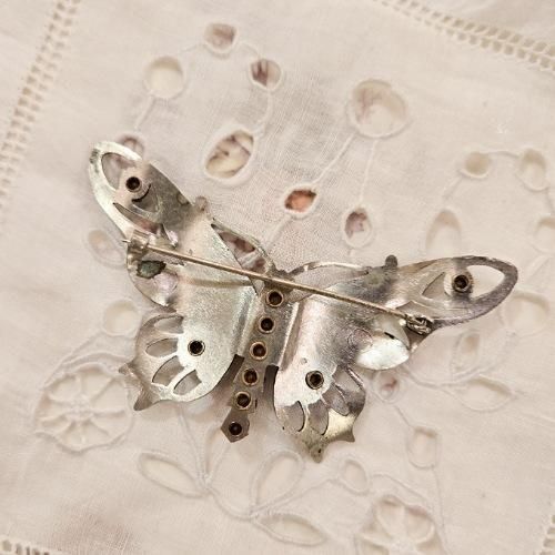 @ K18 蝶々 ブローチ ねじ式 バタフライ アンティーク ヴィンテージ 昭和 K18 蝶々 ブローチ ねじ式 バタフライ アンティーク ヴィンテージ 昭和