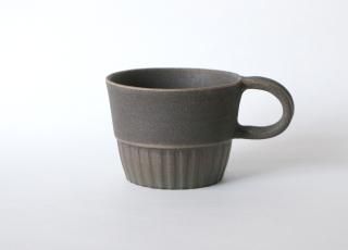 福井亜紀｜ころは -うつわと道具と喫茶室-