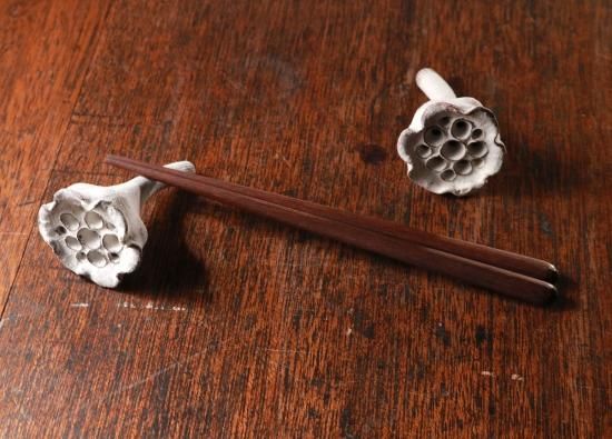 人気 品切れ商品 村上直子 箸置き 蓮 モチーフ 粉引き はしおき 和食器 食器 人気 品切れ商品 村上直子 箸置き 蓮 モチーフ 粉引き はしおき