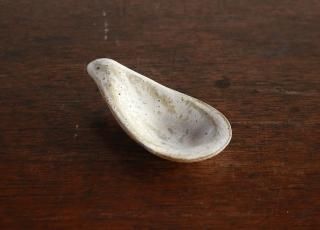 小菊プレート（小）shiromoegi｜村上直子 - ころは online store