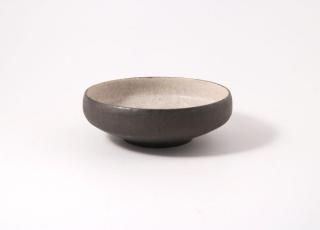 加藤裕章 陶器鉢 植木鉢 pot Amazon.co.jp: 中鉢 加藤裕章 Y鉢 植木鉢 : ホビー