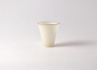 値下げしました　黄瀬戸花形 七寸鉢 美濃焼 加藤廉平作 木箱入 M108 新着商品一覧2 九谷焼、信楽焼など通販 うつわ家膳｜九谷焼