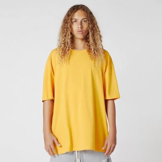 FOG ESSENTIALS | BOXY GRAPHIC T-SHIRT / YELLOW