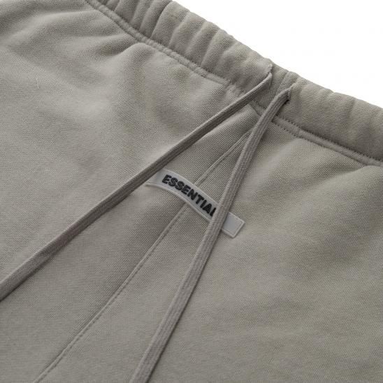 FOG ESSENTIALS | RUBBER TAG PRINT SWEATPANTS / CHARCOAL