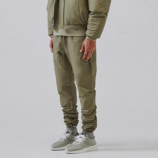 FOG ESSENTIALS | NYLON TRACK PANTS / OLIVE