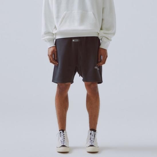 FOG ESSENTIALS | RUBBER TAG PRINT SWEAT SHORTS / BLACK