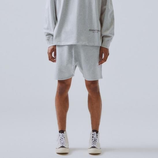 FOG ESSENTIALS | RUBBER TAG PRINT SWEAT SHORTS / HEATHER GREY