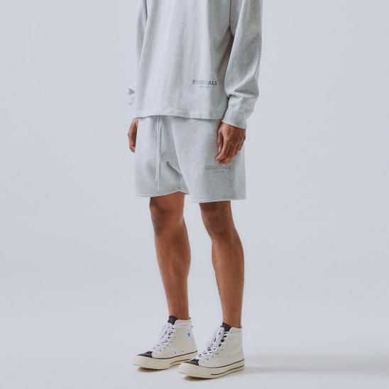 FOG ESSENTIALS | RUBBER TAG PRINT SWEAT SHORTS / HEATHER GREY