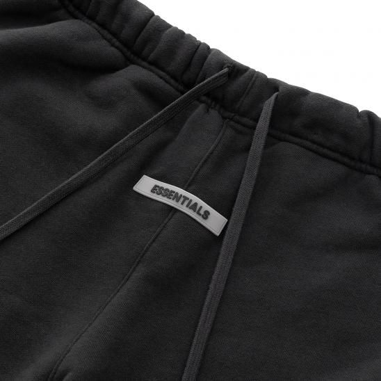 FOG ESSENTIALS | RUBBER TAG PRINT SWEAT SHORTS / BLACK